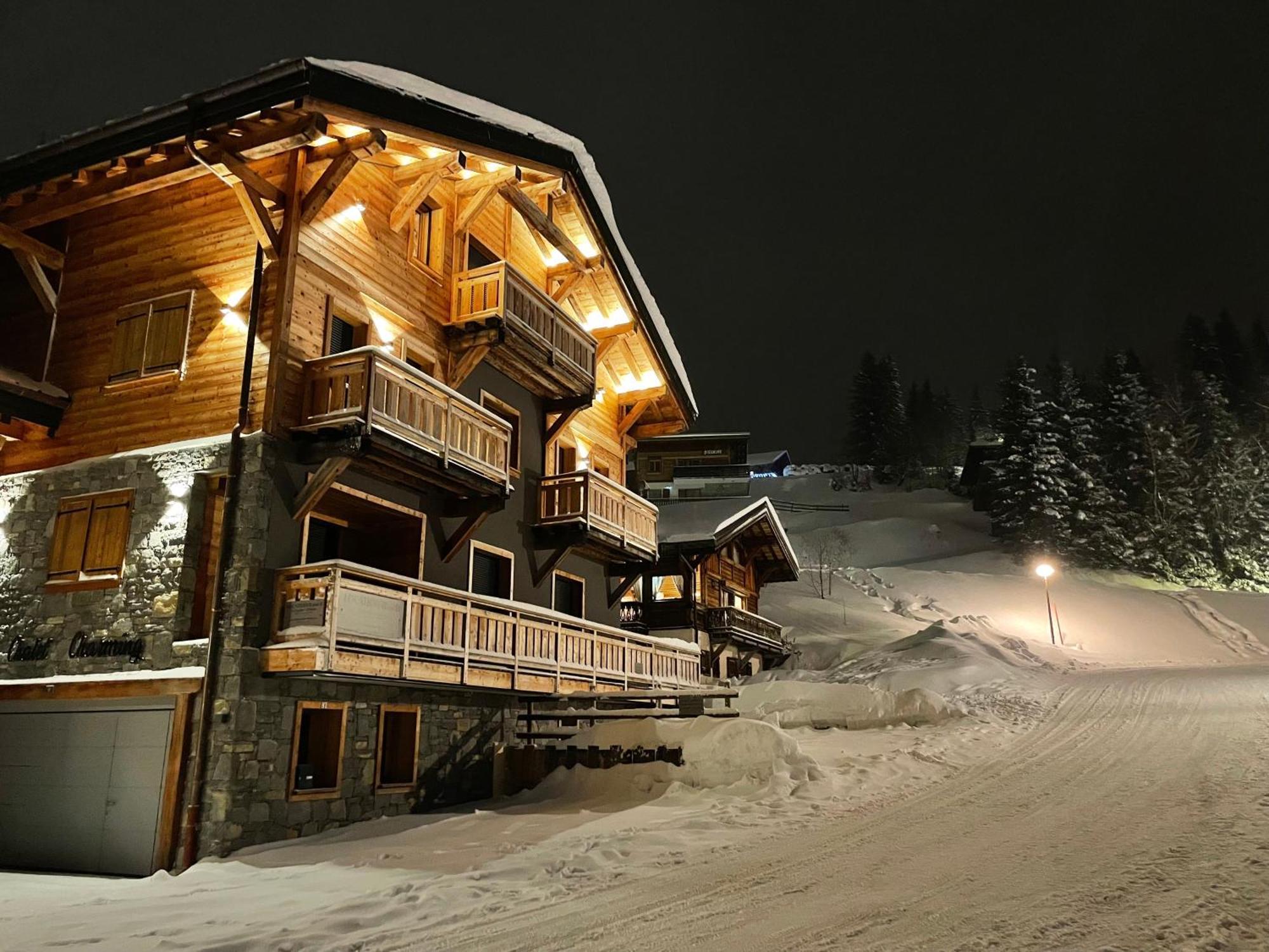 Chalet Charming B And B レ・ジェ エクステリア 写真