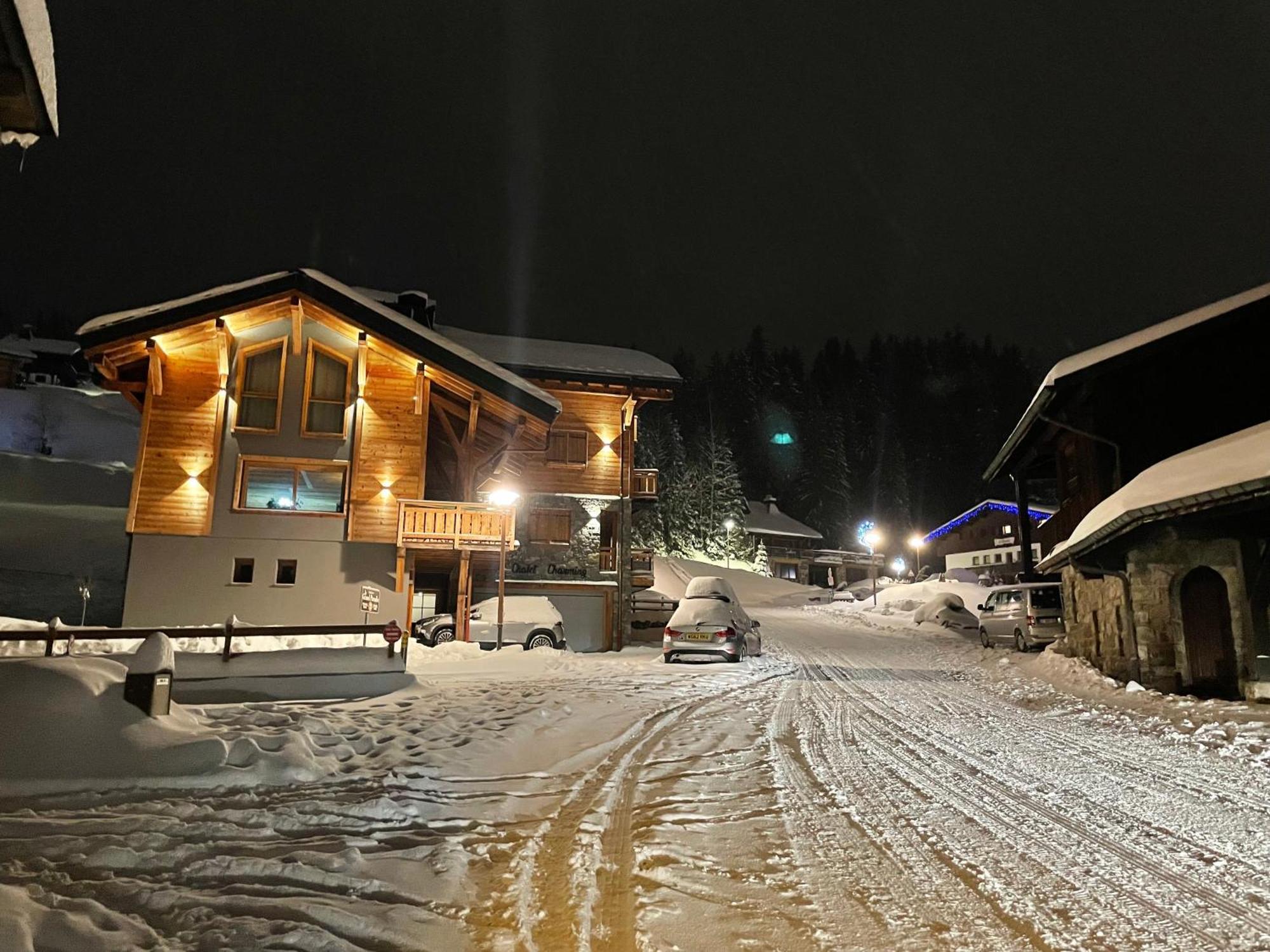 Chalet Charming B And B レ・ジェ エクステリア 写真